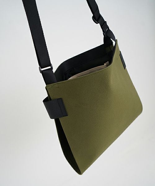 macromauro  マクロマウロ WRAP BAG SHOULDER CANVAS M(KHAKI)