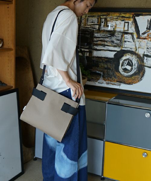 macromauro  マクロマウロ WRAP BAG SHOULDER CANVAS M(BEIGE)