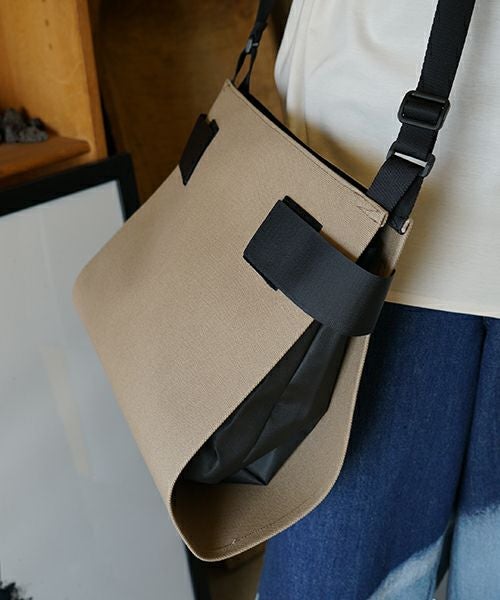 macromauro  マクロマウロ WRAP BAG SHOULDER CANVAS M(BEIGE)