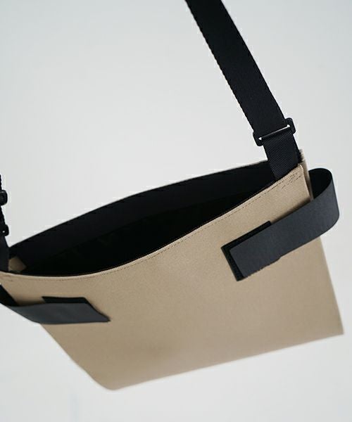macromauro  マクロマウロ WRAP BAG SHOULDER CANVAS M(BEIGE)