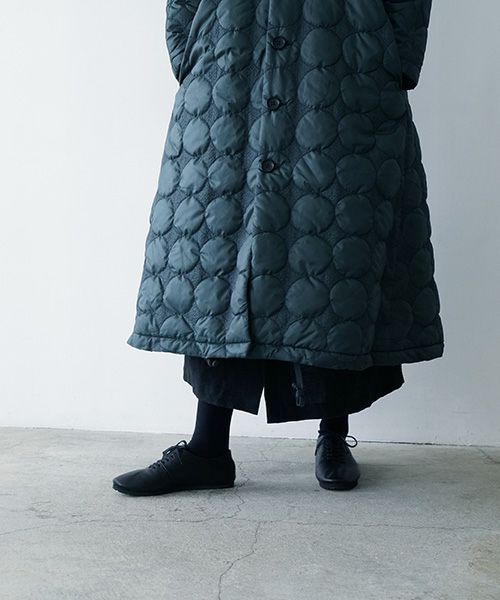 美品⭐︎mochi quilted hood coat キルトフードコート Mochi モチ quilted food coat[ma9-co-01/graphite] キルトフードコート