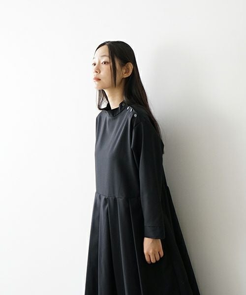 Mochi モチ hight neck tuck dress[ma20-op-01/black] ハイネック