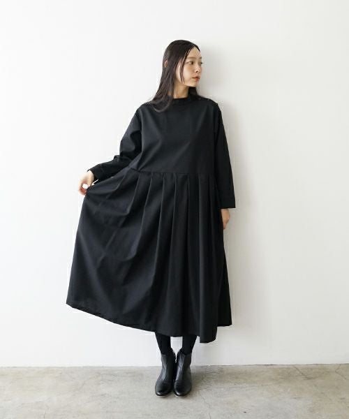 Mochi モチ hight neck tuck dress[ma20-op-01/black] ハイネック