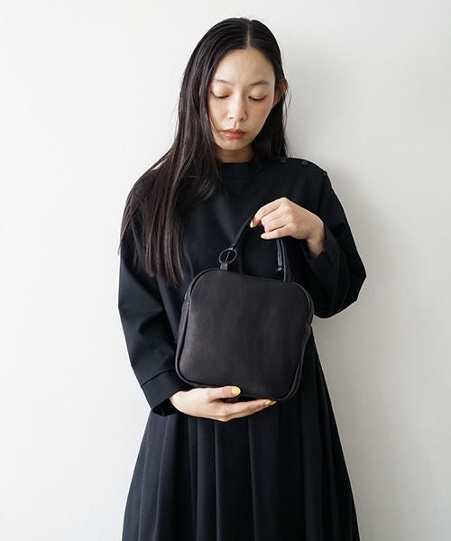 Mochi モチ box bag[ma-pro-26/black] 鹿革 ボックスバッグ