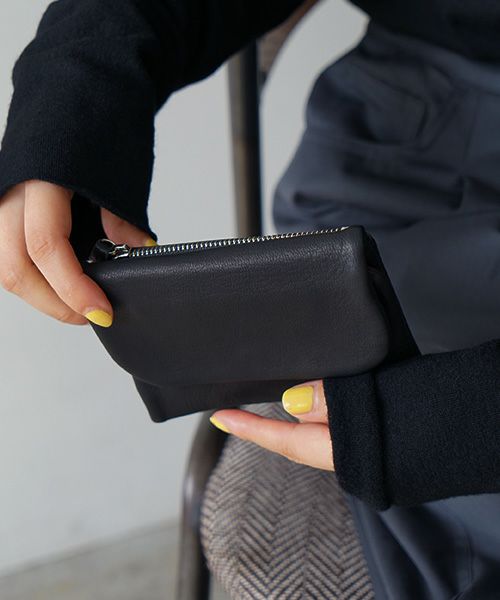 Mochi モチ trifold wallet[ma-pro-28/black] 鹿革 3つ折り財布