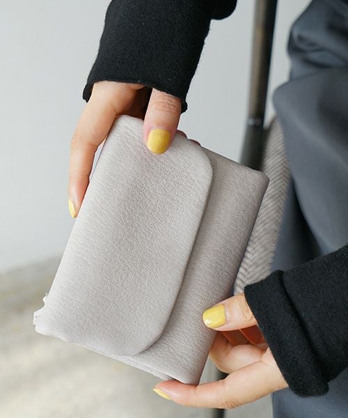 Mochi モチ trifold wallet[ma-pro-28/green grey] 鹿革 3つ折り財布