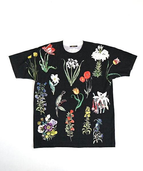 AHCAHCUM あちゃちゅむ<br>植物図鑑 big T 04クロ