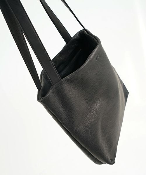 VU PRODUCT ヴウプロダクト 鹿革ショルダートート BLACK｜軽量ディア