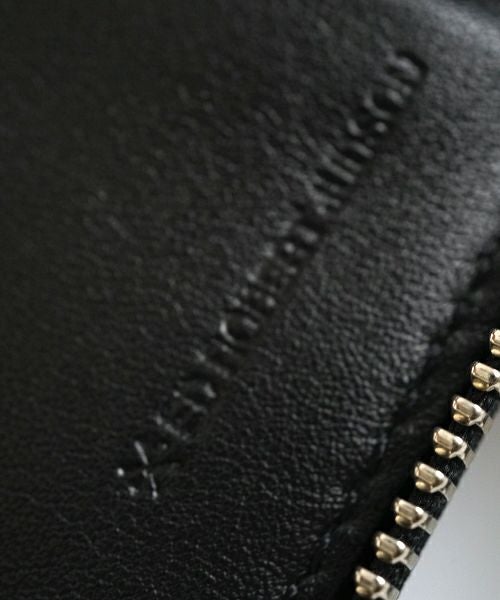 ED ROBERT JUDSONエド ロバート ジャドソンkarabiner strap round zip purse 05.BLACK