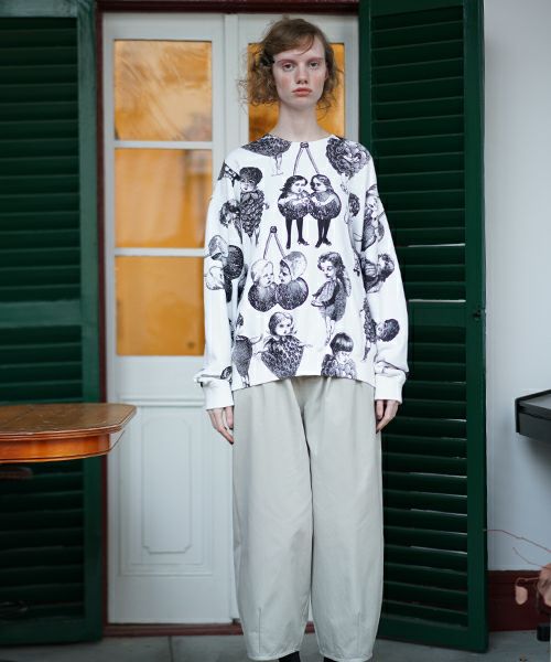 HCAHCUMあちゃちゅむフルーツ女スエット（white)