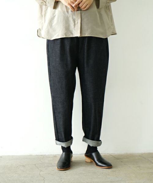 Mochi モチ denim tapered easy pants デニムテーパードパンツ
