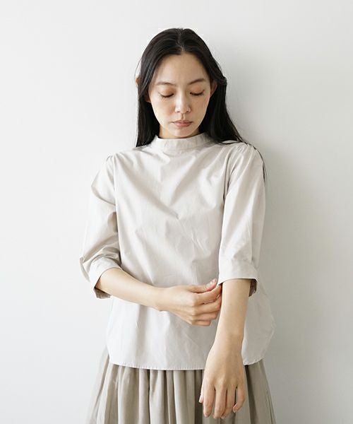 Mochi モチ mock neck blouse [sand beige] モックネックブラウス