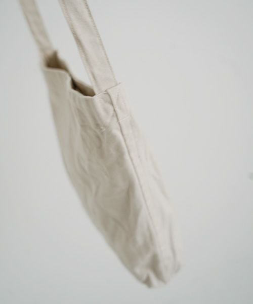 YOKO SAKAMOTO ヨーコサカモトRESEARCHER BAG MEDIUM[ECRU/YS-RE-BAG-M] ショルダーバッグ