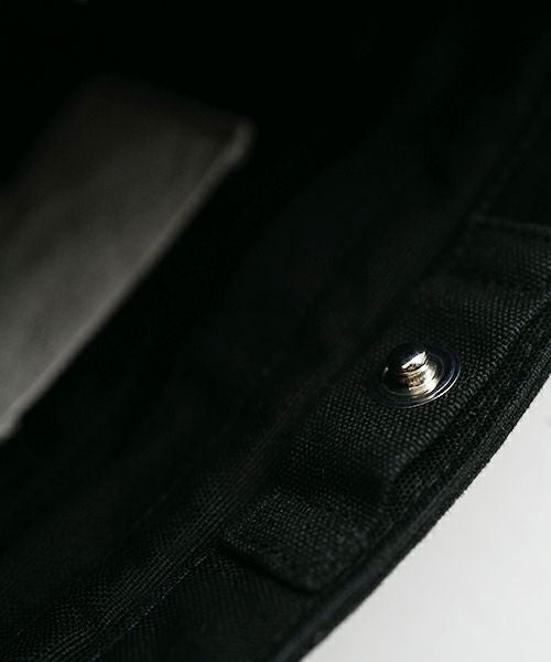 YOKO SAKAMOTO ヨーコサカモトRESEARCHER BAG SMALL[BLACK/YS-RE-BAG-S] ショルダーバッグ