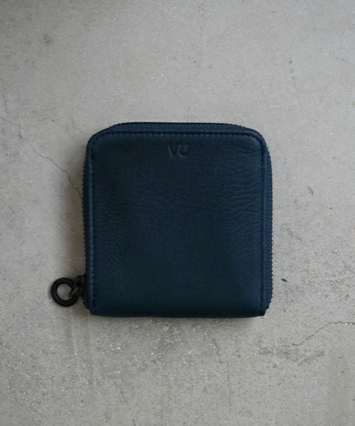 VUm PRODUCT B10 square zip wallet deer leather / figaro