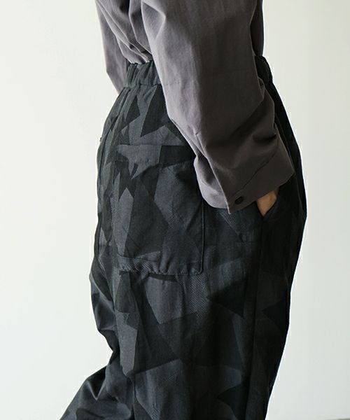 VUヴウgeometric easy tapered pants [BLACK×STEEL] vu-pnt-008