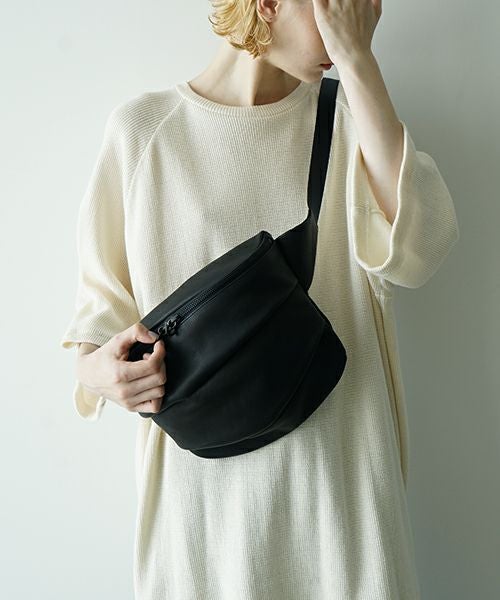 VU PRODUCTヴウ プロダクト panel body bag (black) vu-product-B19ボティーバッグ