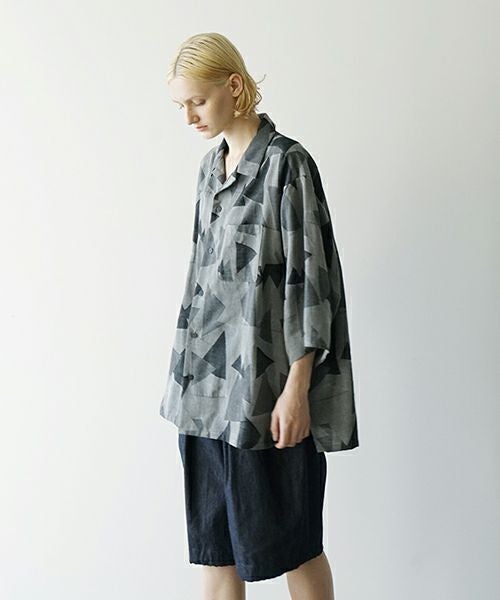 VUヴウgeometric open collar shirt [WHITE×BLACK］幾何学開襟シャツ vu-sht-005