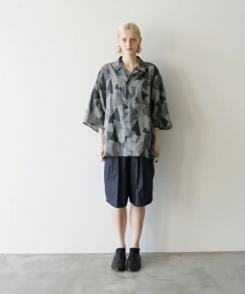 VUヴウgeometric open collar shirt [WHITE×BLACK］幾何学開襟シャツ vu-sht-005