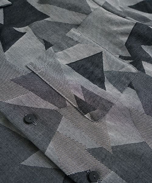 VUヴウgeometric open collar shirt [WHITE×BLACK］幾何学開襟シャツ vu-sht-005