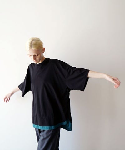 VUヴウtwo slit t-shirt [BLACK×BLUE GREEN] vu-cut-004重ねスリットtシャツ