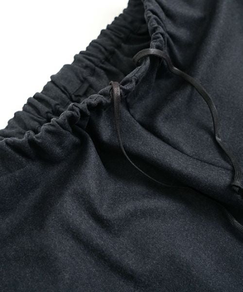 VU ヴウ 【Standard】cropped pants flannel wool [CHARCOAL GRAY] vu-pnt-005
