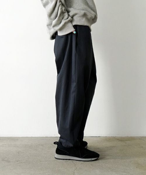 VU ヴウ 【Standard】cropped pants finx cotton [GRAPHTE] vu-pnt-005
