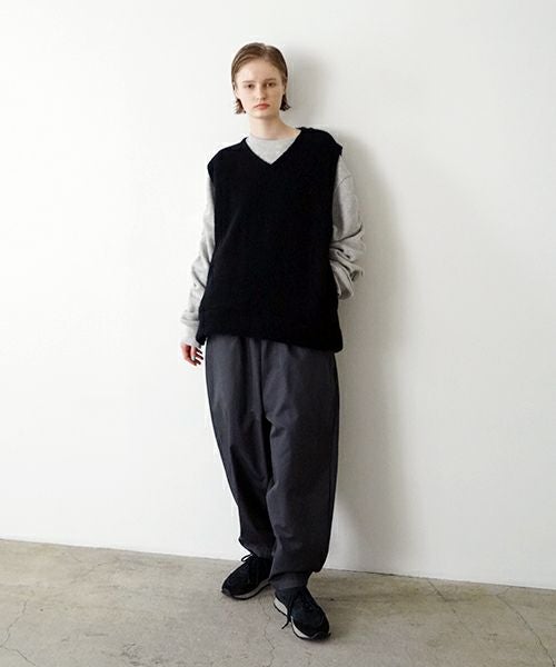 VU ヴウ 【Standard】cropped pants finx cotton [GRAPHTE] vu-pnt-005