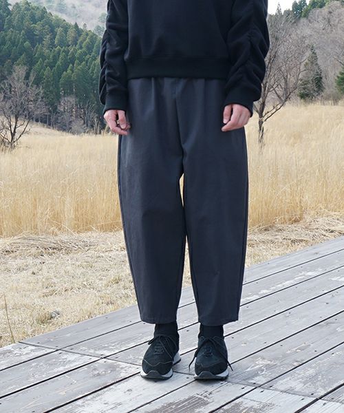 VU ヴウ 【Standard】cropped pants finx cotton [GRAPHTE] vu-pnt-005