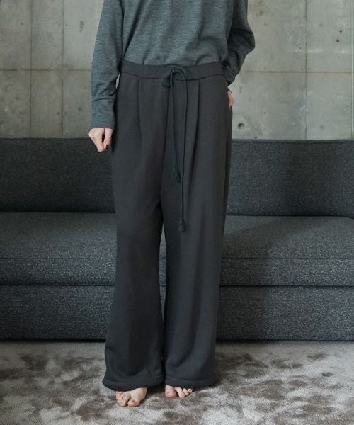 VU ヴウ sweat wide pants [GRAHITE] vum-pt-06