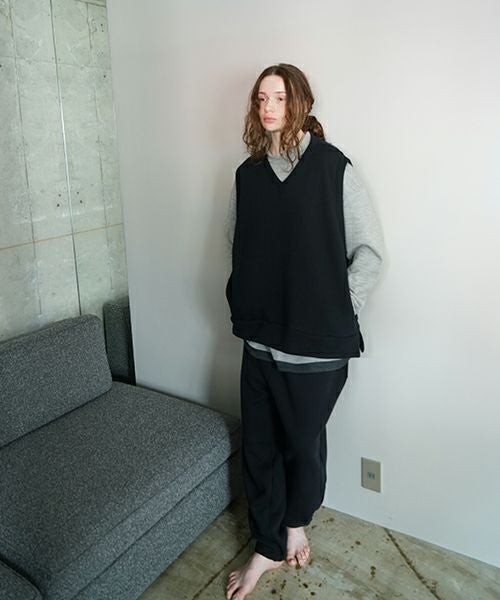 VU ヴウ v vest  cotton wool [BLACK] vum-kn01
