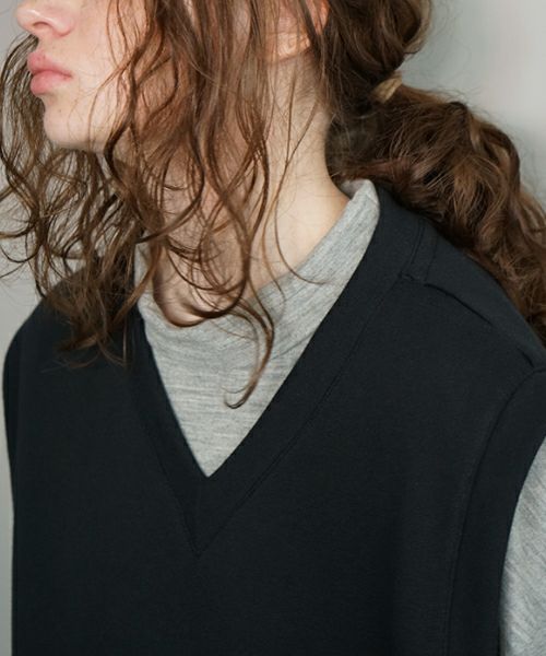 VU ヴウ v vest  cotton wool [BLACK] vum-kn01