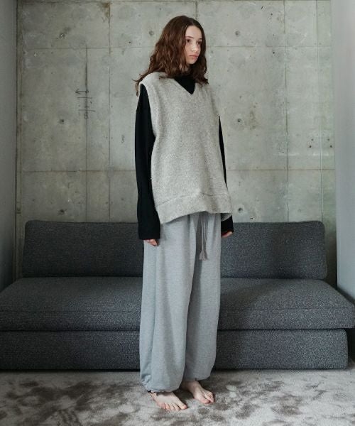 VU ヴウ boa v vest  [LIGHT HEATHER GRAY] vum-kn01