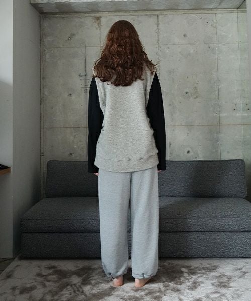 VU ヴウ boa v vest  [LIGHT HEATHER GRAY] vum-kn01