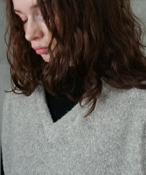VU ヴウ boa v vest  [LIGHT HEATHER GRAY] vum-kn01
