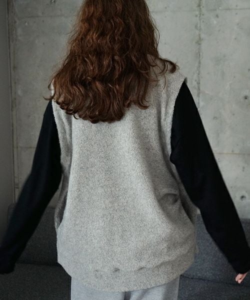 VU ヴウ boa v vest  [LIGHT HEATHER GRAY] vum-kn01
