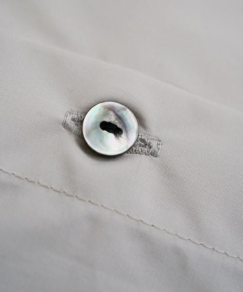 Mochiモチfinx cotton double slit shirt [off beige/ma25-b-01] 