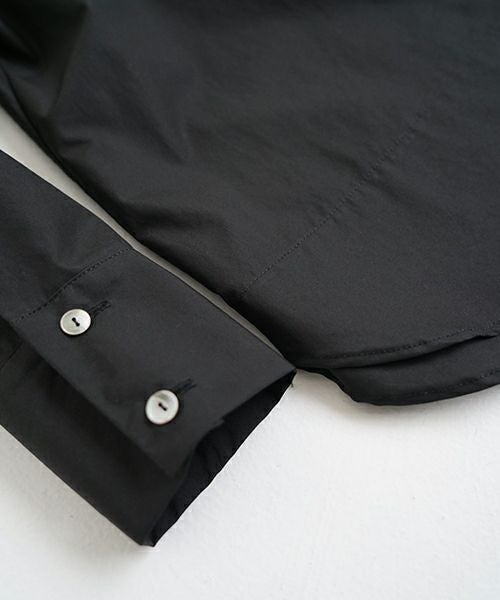 Mochiモチfinx cotton double slit shirt [black/ma25-b-01] 