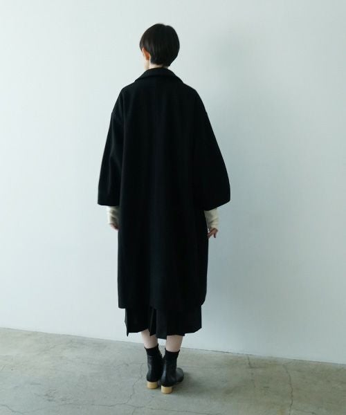 Mochiモチpetal sleeve coat [black/ma25-co-03] 