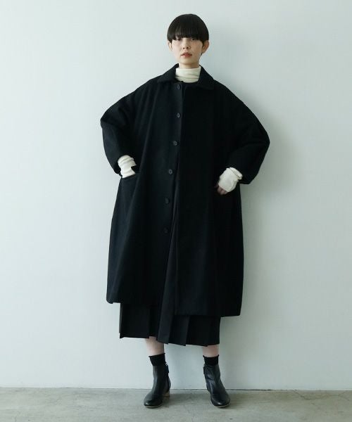 Mochiモチpetal sleeve coat [black/ma25-co-03] 