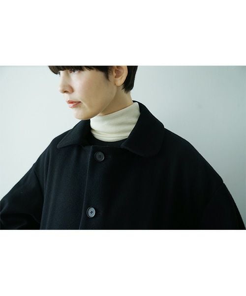 Mochiモチpetal sleeve coat [black/ma25-co-03] 