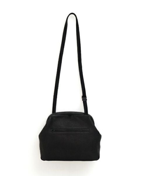 VUm PRODUCT B20 kiss-lock shoulder bag wide deer leather / black