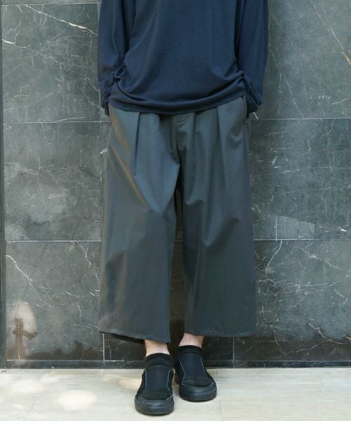 VU / ヴウtuck wide cropped pants finx cotton [GRAPHITE] vu-pnt-012