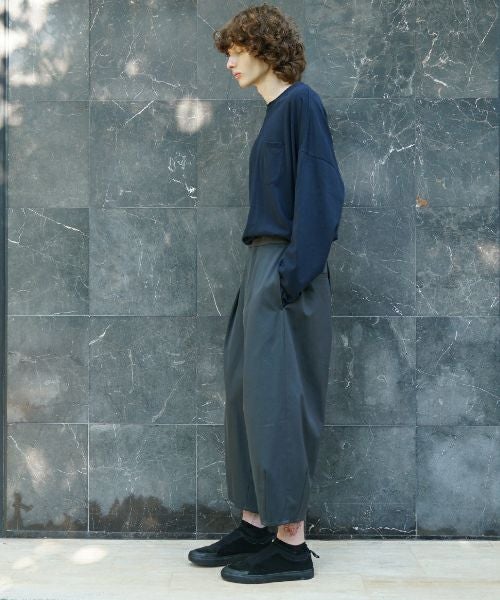 VU ヴウ dyed cropped pants クロップドパンツ VUy VUm ヴウエム tuck wide cropped pants finx cotton [GRAPHITE] vu-pnt-012