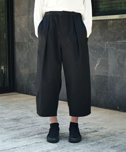 VU / ヴウtuck wide cropped pants finx cotton [BLACK] vu-pnt-012
