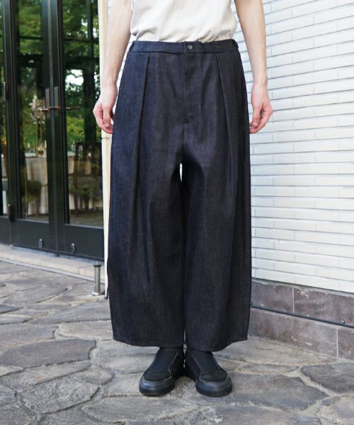 VU / ヴウ Tuck Wide Cropped Pants Selvedge Denim [DEEP BLUE