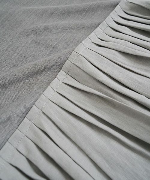 Mochi / モチ<br>panel tuck dress [frosty gray]<br>ms22-op-05
