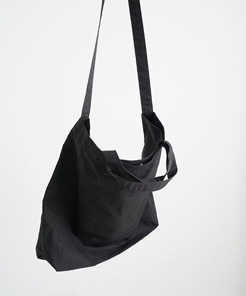 YOKO SAKAMOTOヨーコサカモトRESEARCHER BAG LARGE　[BLACK/YS - 26SS - BAG - NL - L]トートバッグ