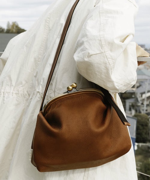 macromauro マクロマウロ<br>DEER LEATHER GANMA MINI [brown]<br>ディアレザー ガンマミニ がま口ショルダーバッグ