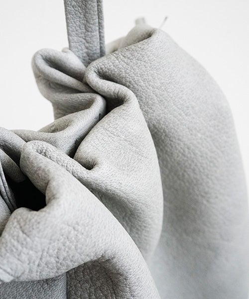 Mochiモチdrawstring bag (m) [green gray/ma-pro-01]鹿革 巾着バッグ 